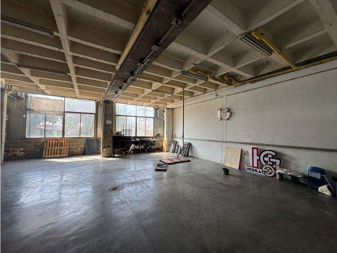 Bodega en venta en San Fernando, Medellín, 522 m² · foto 19 de 23