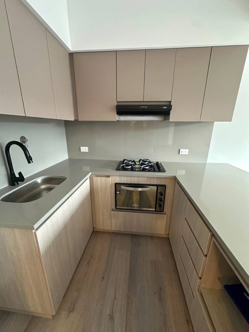 Apartamento en arriendo en Ciudad Del Río, Medellín · foto 4 de 24