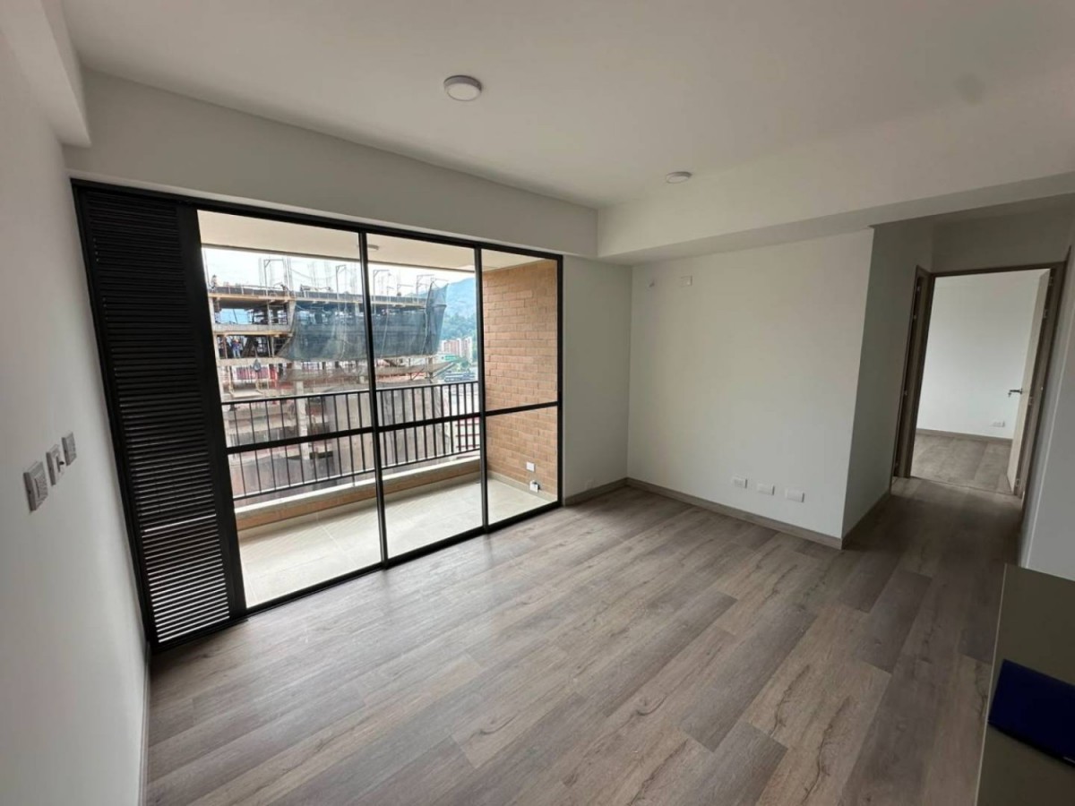 Apartamento en arriendo en Ciudad Del Río, Medellín · foto 9 de 24