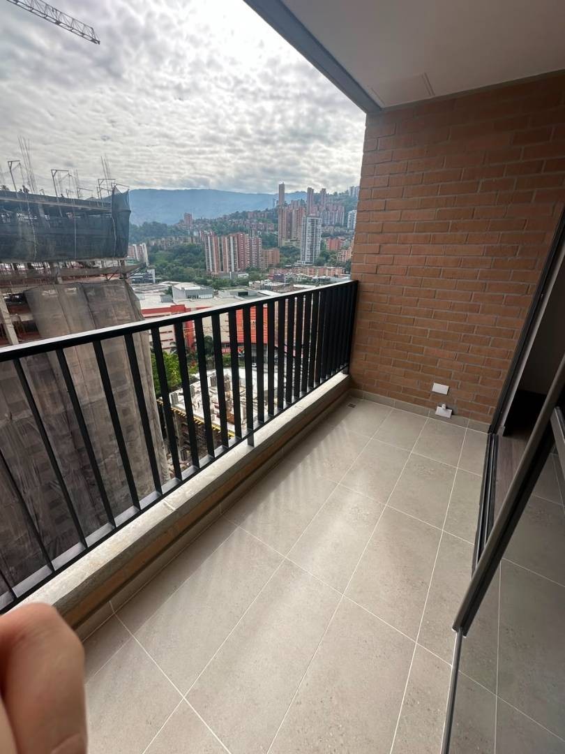 Apartamento en arriendo en Ciudad Del Río, Medellín · foto 11 de 24