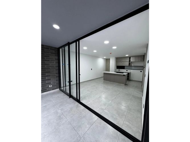 Apartaestudio en venta en Envigado, 65 m² · foto 5 de 15