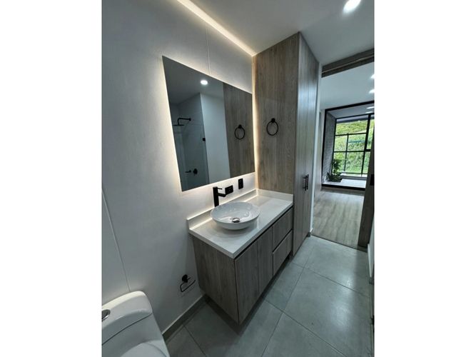 Apartaestudio en venta en Envigado, 65 m² · foto 9 de 15