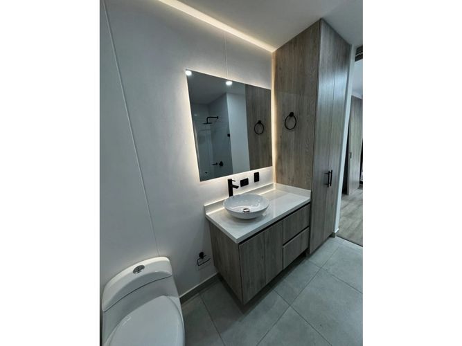 Apartaestudio en venta en Envigado, 65 m² · foto 11 de 15