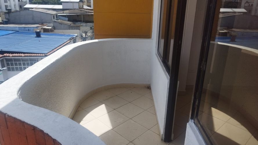 Apartamento de 3 alcobas en venta en Centro, Bucaramanga, 102 m² · foto 4 de 19