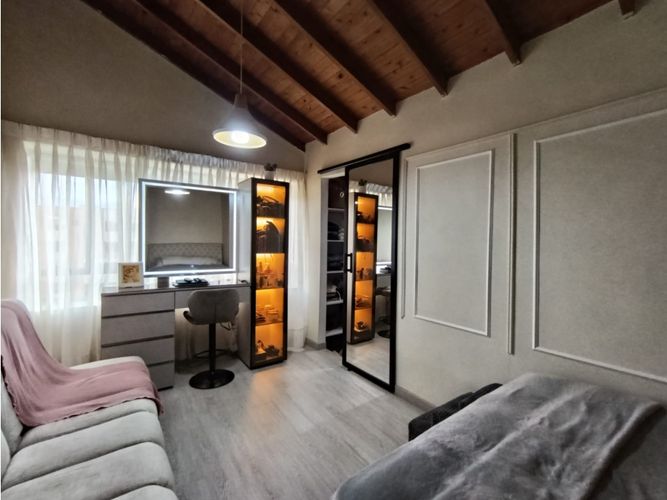 Apartamento de 5 alcobas en venta en San Lucas, Medellín, 105 m² · foto 15 de 23