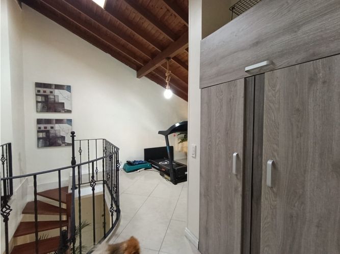 Apartamento de 5 alcobas en venta en San Lucas, Medellín, 105 m² · foto 16 de 23