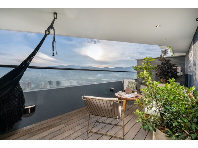 Apartamento de 3 alcobas en venta en Loma Del Indio, Medellín, 11 m² · foto 22 de 24