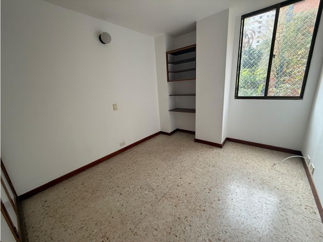 Apartamento en venta en El Poblado, Medellín · foto 7 de 18