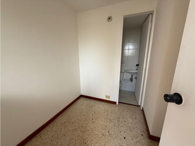 Apartamento en venta en El Poblado, Medellín · foto 9 de 18
