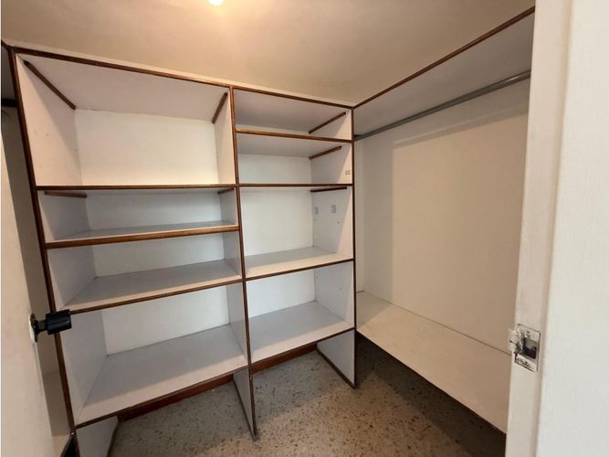 Apartamento en venta en El Poblado, Medellín · foto 12 de 18