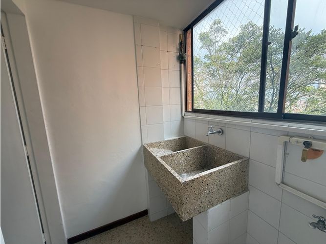 Apartamento en venta en El Poblado, Medellín · foto 15 de 18