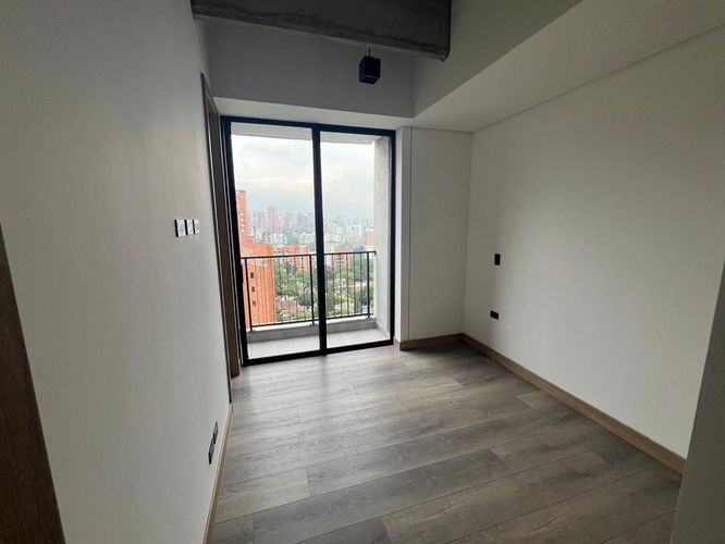 Apartamento de 3 alcobas en venta en El Poblado, Medellín, 108 m² · foto 8 de 12