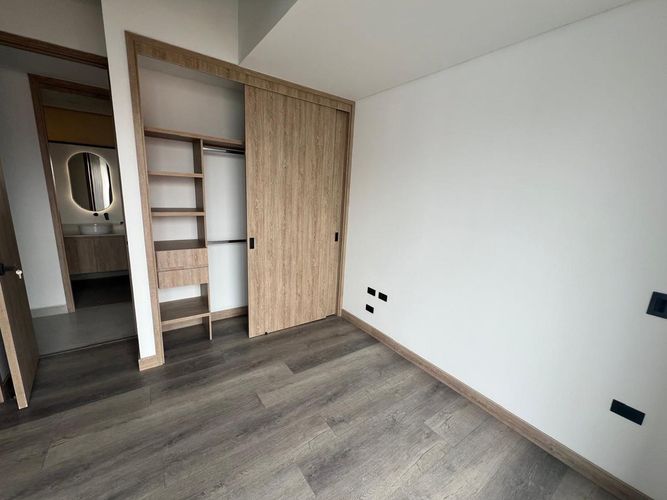 Apartamento de 3 alcobas en venta en El Poblado, Medellín, 108 m² · foto 6 de 12