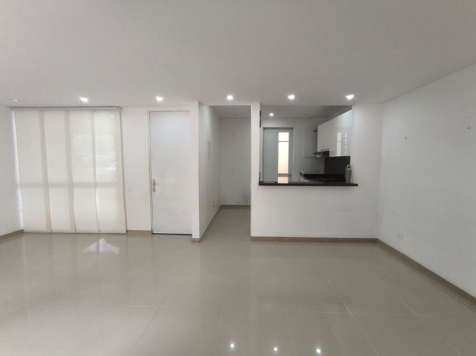 Casa de 4 alcobas en venta en Cinco Soles, Jamundí, 220 m² · foto 4 de 24
