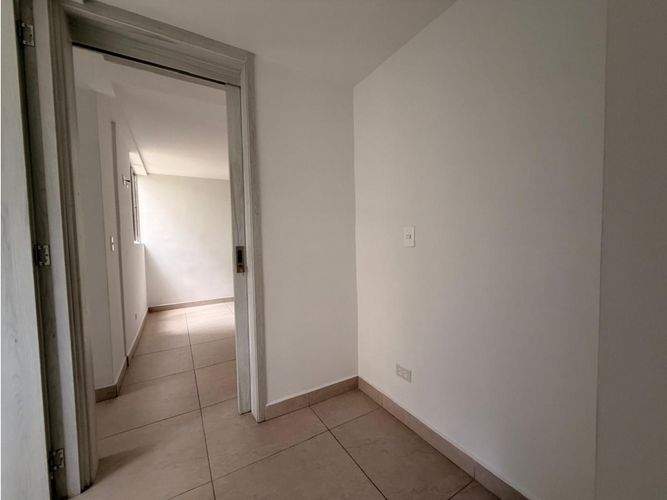 Apartamento de 2 alcobas en venta en Loma De San Jose, Sabaneta, 57 m² · foto 6 de 20