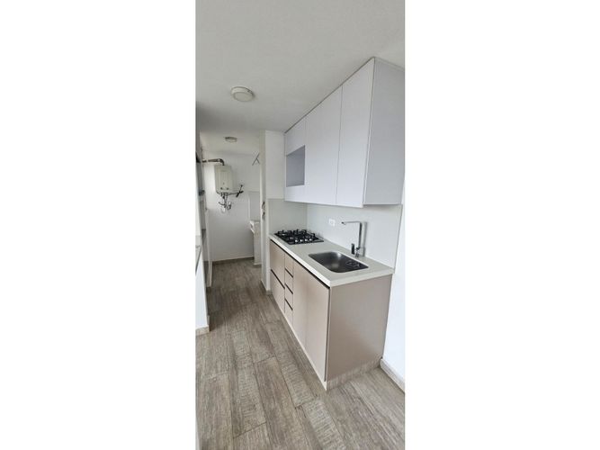 Apartamento de 3 alcobas en venta en Fontibon, Medellín, 57 m² · foto 6 de 21