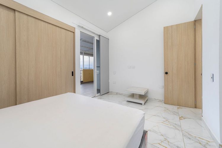 Casa de 5 alcobas en venta en San Isidro, Jamundí, 221 m² · foto 2 de 7