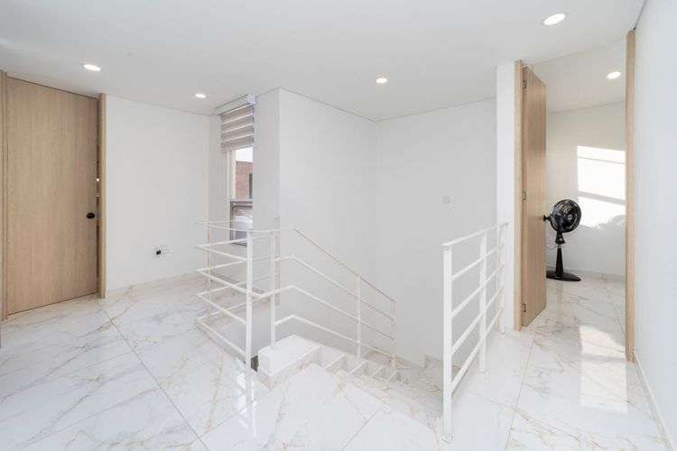 Casa de 5 alcobas en venta en San Isidro, Jamundí, 221 m² · foto 5 de 7