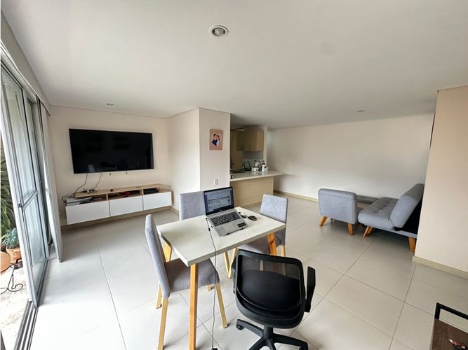 Apartamento de 3 alcobas en venta en Vegas De San Jose, Sabaneta, 92 m² · foto 4 de 16