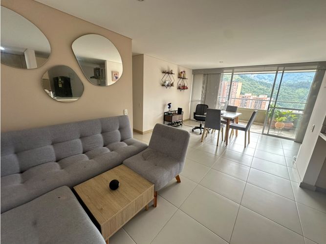Apartamento de 3 alcobas en venta en Vegas De San Jose, Sabaneta, 92 m² · foto 5 de 16