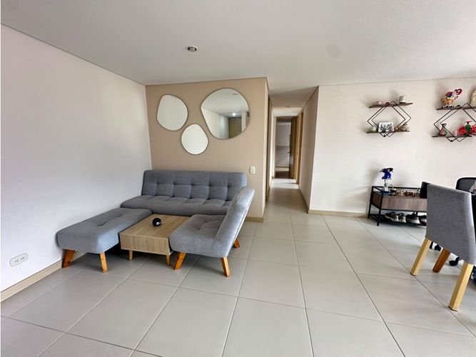 Apartamento de 3 alcobas en venta en Vegas De San Jose, Sabaneta, 92 m² · foto 6 de 16