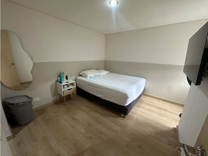 Apartamento de 3 alcobas en venta en Vegas De San Jose, Sabaneta, 92 m² · foto 11 de 16