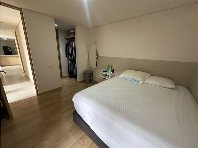 Apartamento de 3 alcobas en venta en Vegas De San Jose, Sabaneta, 92 m² · foto 12 de 16