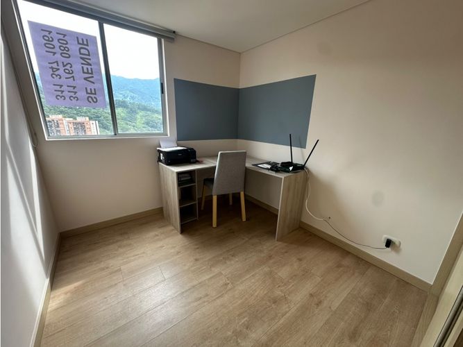 Apartamento de 3 alcobas en venta en Vegas De San Jose, Sabaneta, 92 m² · foto 13 de 16