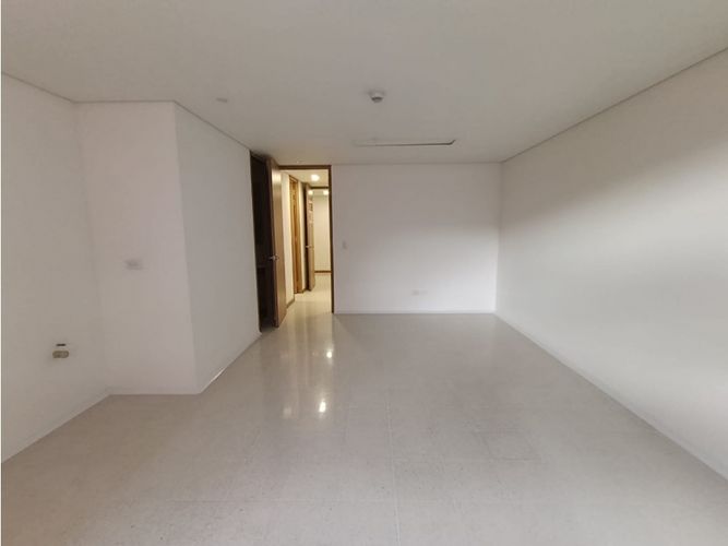 Consultorio en venta en Los Pinos, Medellín, 41 m² · foto 8 de 18