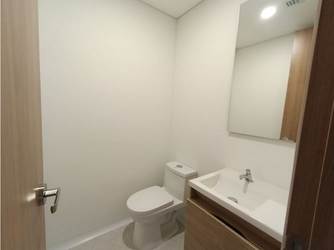 Consultorio en venta en Los Pinos, Medellín, 41 m² · foto 11 de 18