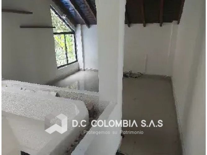 Casa de 3 alcobas en venta en Parque Del Cacique, Bucaramanga, 207 m² · foto 7 de 8