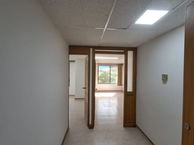 Oficina en arriendo en Villa Carlota, Medellín, 38 m² · foto 10 de 10