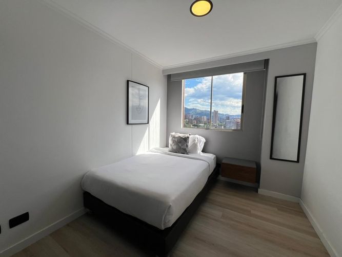 Apartamento de 3 alcobas en arriendo en El Poblado, Medellín, 87 m² · foto 9 de 15