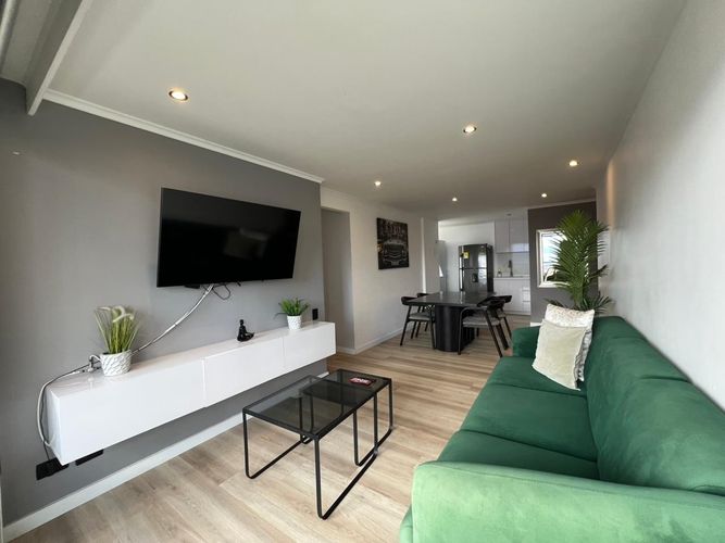 Apartamento de 3 alcobas en arriendo en El Poblado, Medellín, 87 m² · foto 3 de 15