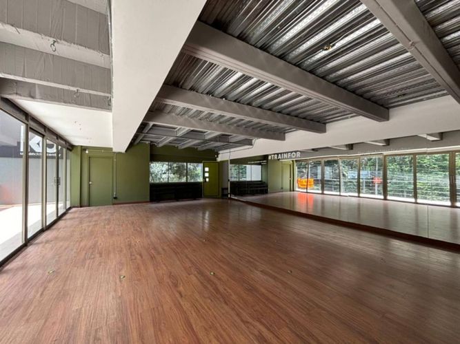 Oficina en arriendo en La Florida, Medellín, 374 m² · foto 3 de 24