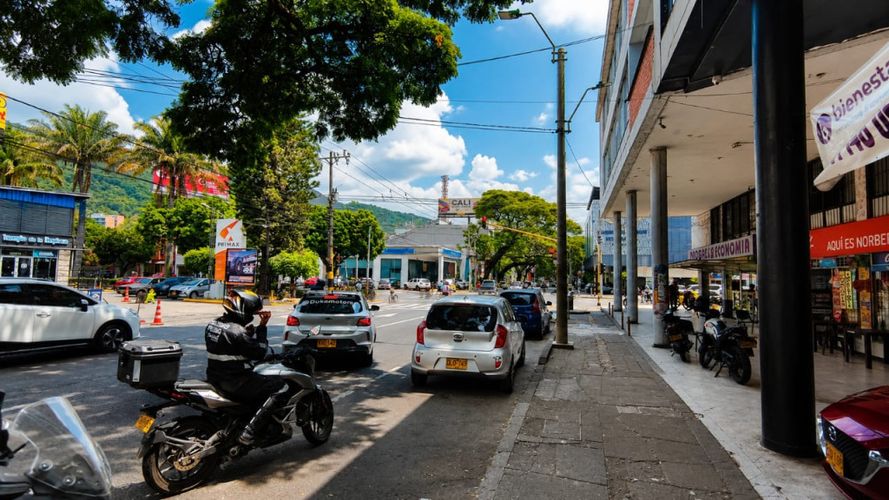 Local en arriendo en San Vicente, Cali, 420 m² · foto 11 de 11