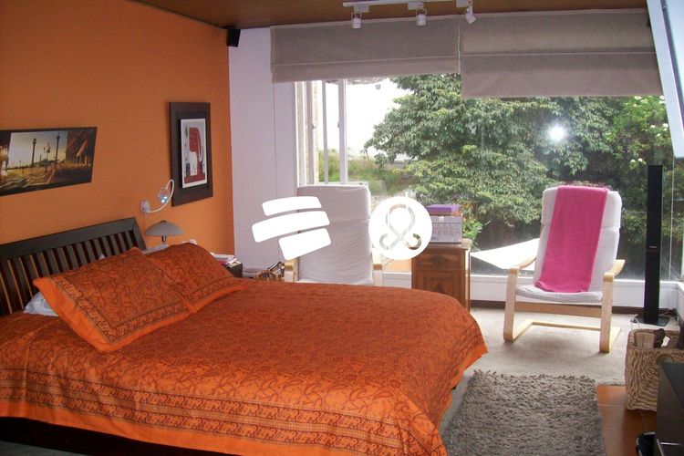 Casa de 3 alcobas en venta en Santa Barbara, Bogotá, 294 m² · foto 5 de 9