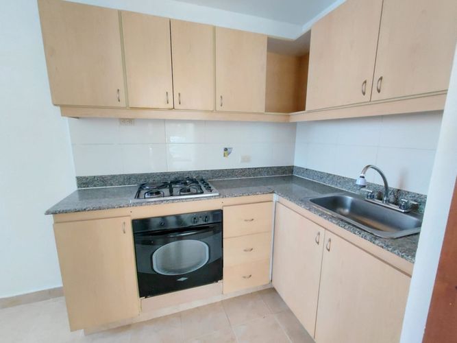 Apartamento de 3 alcobas en arriendo en Los Balsos, Medellín, 90 m² · foto 5 de 18