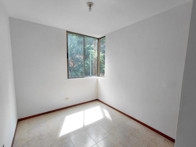 Apartamento de 3 alcobas en arriendo en Los Balsos, Medellín, 90 m² · foto 15 de 18