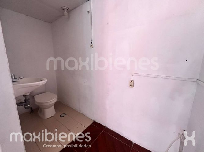 Local en arriendo en Bosques De San Pablo, Medellín, 13 m² · foto 2 de 6