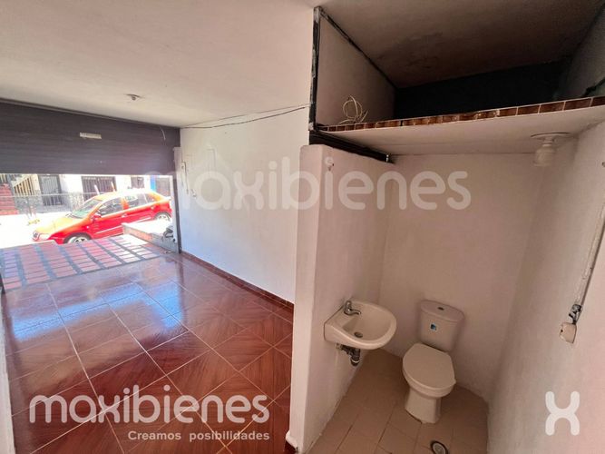 Local en arriendo en Bosques De San Pablo, Medellín, 13 m² · foto 3 de 6