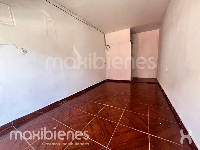 Local en arriendo en Bosques De San Pablo, Medellín, 13 m² · foto 6 de 6