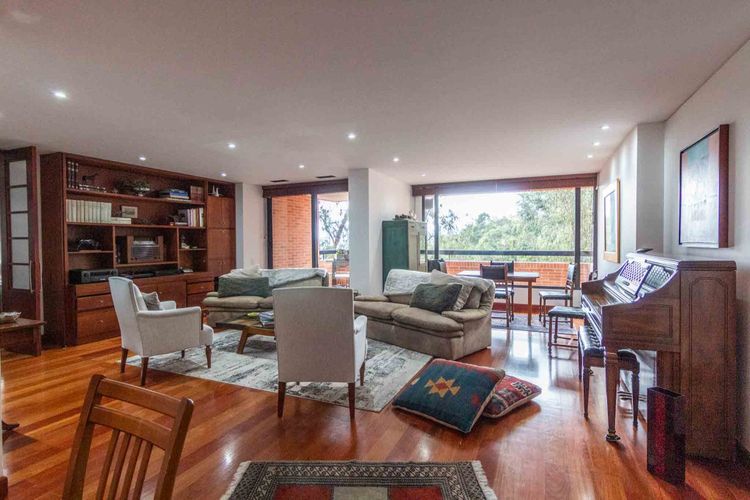 Apartamento de 3 alcobas en venta en Sierras Del Moral, Bogotá, 191 m² · foto 6 de 24
