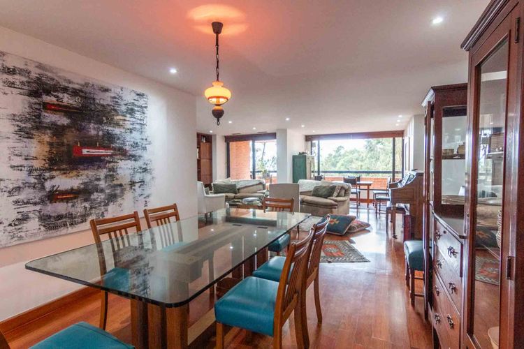 Apartamento de 3 alcobas en venta en Sierras Del Moral, Bogotá, 191 m² · foto 8 de 24