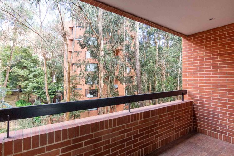 Apartamento de 3 alcobas en venta en Sierras Del Moral, Bogotá, 191 m² · foto 9 de 24