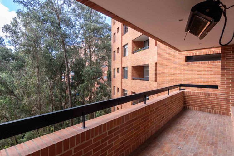 Apartamento de 3 alcobas en venta en Sierras Del Moral, Bogotá, 191 m² · foto 13 de 24