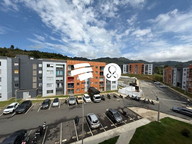 Apartamento de 1 alcoba en venta en San Nicolas, La Ceja, 50 m² · foto 3 de 12
