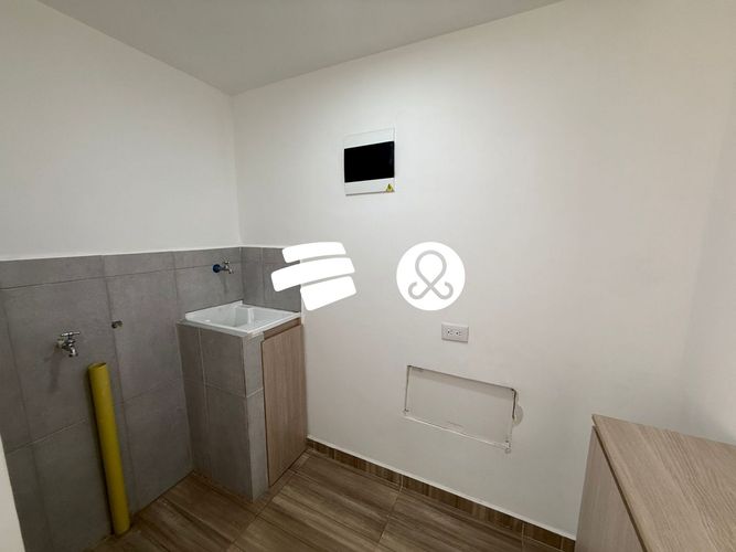 Apartamento de 1 alcoba en venta en San Nicolas, La Ceja, 50 m² · foto 4 de 12