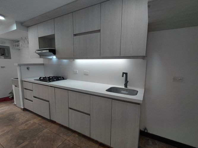 Apartamento de 3 alcobas en arriendo en El Diamante No. 2, Medellín, 83 m² · foto 4 de 24