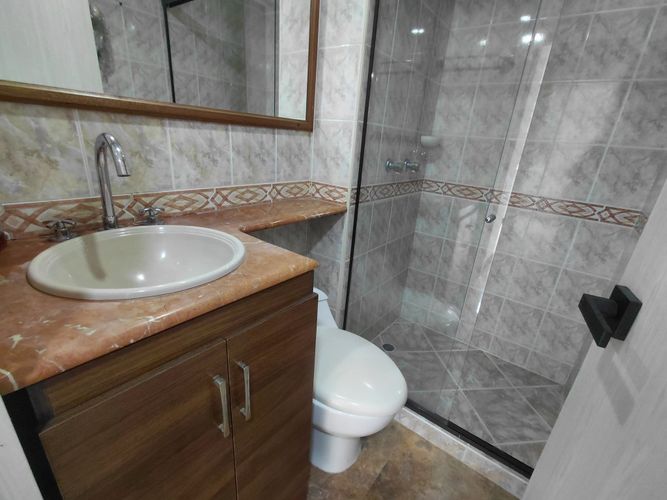 Apartamento de 3 alcobas en arriendo en El Diamante No. 2, Medellín, 83 m² · foto 13 de 24